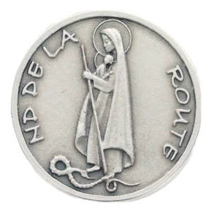 NOTRE DAME DE LA ROUTE PLAQUE AUTO ROND ARGENTE - Imagen 1 de 1