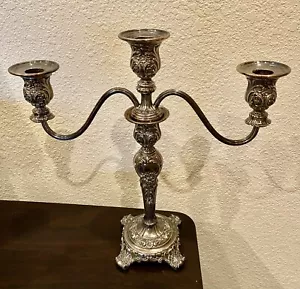 WM Rogers and son Silverplate Candelabra, Victorian Rose Design - Picture 1 of 4