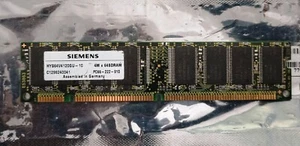 Siemens Memory-HYS64V4120GU-10 / 4Mx64 SDRAM / PC66-222-910 - Picture 1 of 1