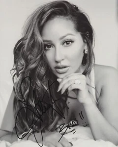 FOTO FIRMADA ADRIENNE BAILON 8X10 - Imagen 1 de 1