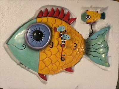 Allen Designs P8056 Reloj de Pared Péndulo Pescado Ojos Anchos 13.5" Foto 1 de 4
