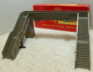 Tri-ang Hornby R71 Footbridge - Boxed - Picture 1 of 7