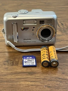 Kodak EasyShare CX7430 4.0MP Digital Camera Bundle Silver SD Card Batteries - Picture 1 of 9