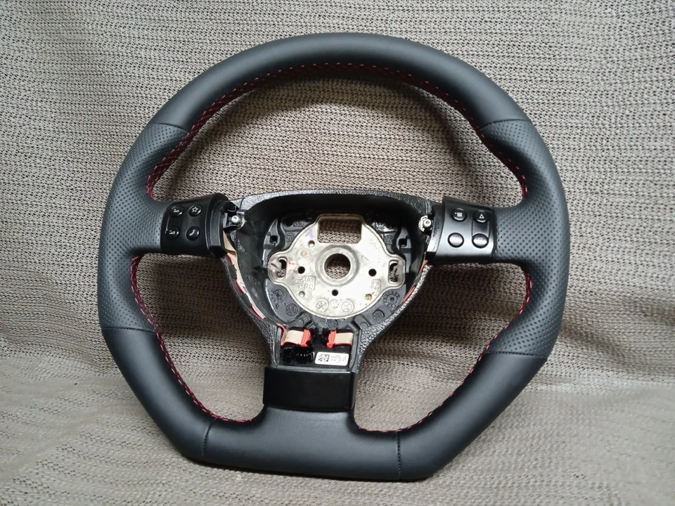 Lenkrad Sport- GTI GT Golf 5 V,Polo,Caddy, Touran Passat  multifunk Neu Beziehen - Bild 1 von 1