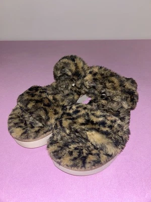 KOOLABURRA By UGG Leopard Slippers Size 9 Womens - Imagem 1 de 4
