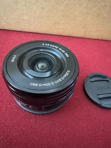 SONY Model: SELP1650 Interchangeable Lens - Picture 1 of 3
