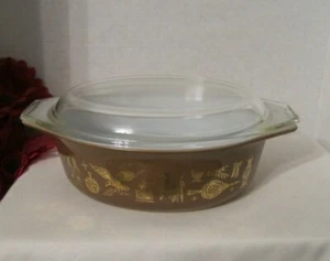 Vintage Pyrex oval braun gold früh amerikanisch 1 1/2 Quart. Auflaufform Adler - Bild 1 von 1