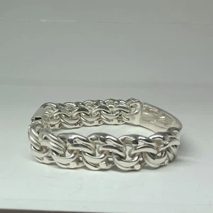 Luxurious and Elegant 925 Sterling Silver Bracelet - Picture 1 of 8