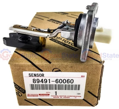 Genuine Coaster HZB50 HZB46 HZB41 HZB40 1HZ 4.2 Diesel Engine Oil Level Sensor - Image 1 of 4