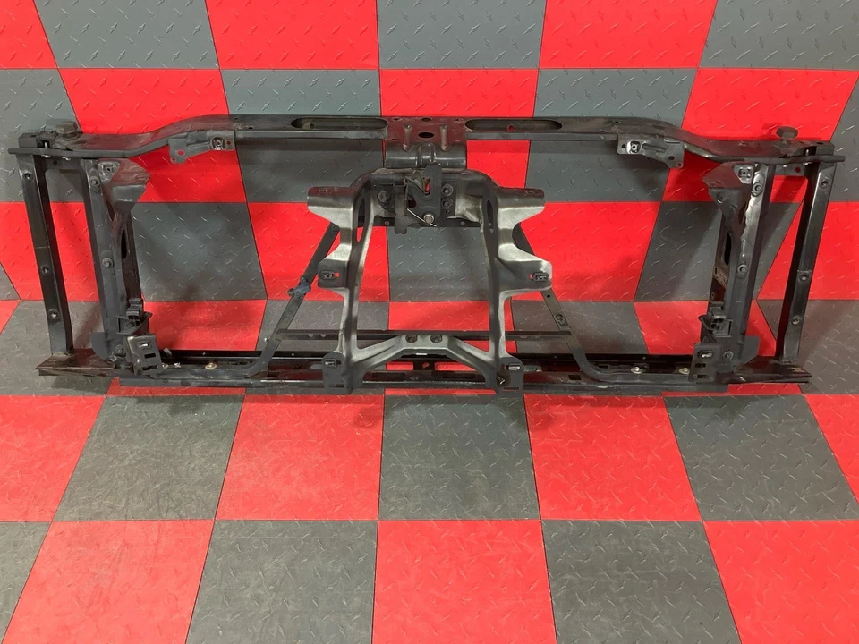 Camión GM Sierra 1500 2010-2013 soporte de radiador delantero desatornillable OEM ¡¡Limpio!!! Foto 1 de 4