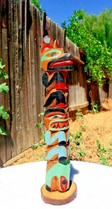 WILLIAMS FAMILY - NWC TOTEM POLE 10.5" - Brightly Painted in Traditional Colors - Picture 1 of 6