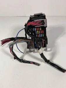 2009 Cadillac Escalade Interior Fuse Box Panel With Harness Oem 25815391 - Picture 1 of 8