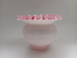 Vtg FENTON Peach Crest Glass Vase 3.5" Tall White w/Pink Interior Ruffled Edge - Picture 1 of 13