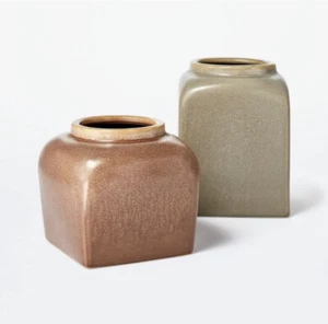 NWT - Pair (2) - Studio McGee w/ Threshold Stoneware Vases / Planters - Picture 1 of 8