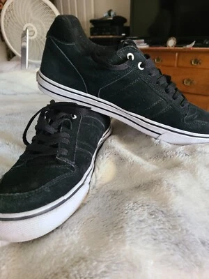 ZAPATOS DE SKATE SHAUN BLANCOS, GAMUZA TOP BAJO, TALLA 13, NEGROS PARA HOMBRE Foto 1 de 4