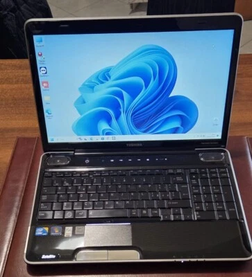 Notebook TOSHIBA SATELLITE A500 - 1EK 17 Pollici Con Scheda TV Digitale  - Immagine 1 di 4