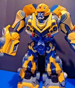 2006 Hasbro Cyber Stompin Bumble Bee Transformer Action Figure Not Tested 11" - Picture 1 of 12