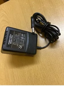 ORIGINAL YAMAHA PORTABLE KEBOARD POWER ADAPTER. MODEL KPA3. UK 3 PIN - Picture 1 of 3