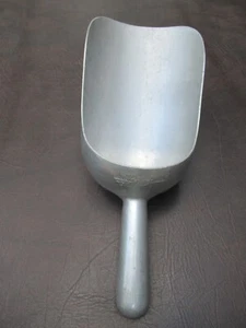 Cuchara de aluminio vintage de 12" Jacobs #1 alimentación de grano de hielo granja - Imagen 1 de 5