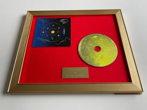 🎶💿⭐️SIGNED/AUTOGRAPHED COLDPLAY -MUSIC OF THE SPHERES FRAMED CD🎶💿⭐️ Cover