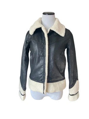 女式 Y2K 人造皮革夏尔巴飞行员夹克 XS 码黑色 Bratzcore Moto 复古 — 第 1/4 张图片