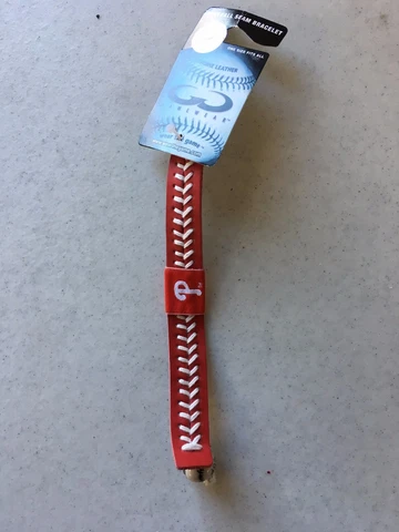 BRAND NEW PHILADELPHIA PHILLIES RED COLOR LEATHER BRACELET FREE SHIPPING Cover