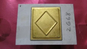 IBM-102668 Mainframe TCM/MCM Vintage CPU Chip Blanco-Cerámica/Dorado-Top Lote 1 - Imagen 1 de 6