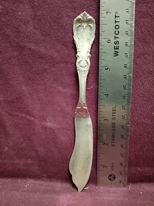 Sterling Reed &Barton BURGUNDY MASTER BUTTER KNIFE 7 1/8" 44 grams monogram M - Picture 1 of 5