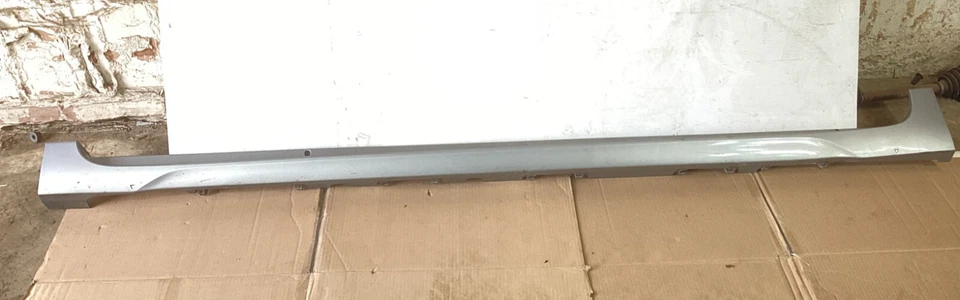 Panel de moldeo de faldón basculante lateral izquierdo Toyota Sienna 2011-2017 75852-08020 OEM Foto 1 de 4