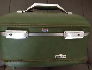 Vintage Retro Green Travel Makeup Case American Tourister Tiara Model Luggage - Picture 1 of 12