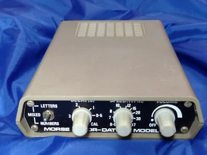 CLASSIC DATONG D70 MORSE TUTOR TESTED WORKS BATTERY INCLUDED - Zdjęcie 1 z 6