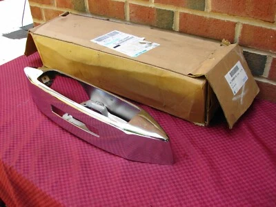 90-92 CADILLAC FLEETWOOD BROUGHAM NOS RH LANTERNA TRASEIRA CARCAÇA CROMADA 20688514 - Imagem 1 de 4