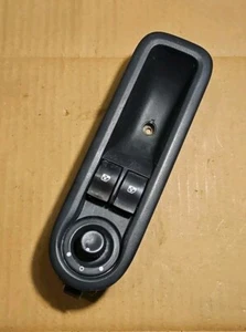 2009 RENAULT CLIO X85 FRONT DRIVESIDE WINDOW SWITCH - Picture 1 of 6