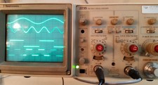 Oscilloscopio TEKTRONIX 2235 - 100MHz