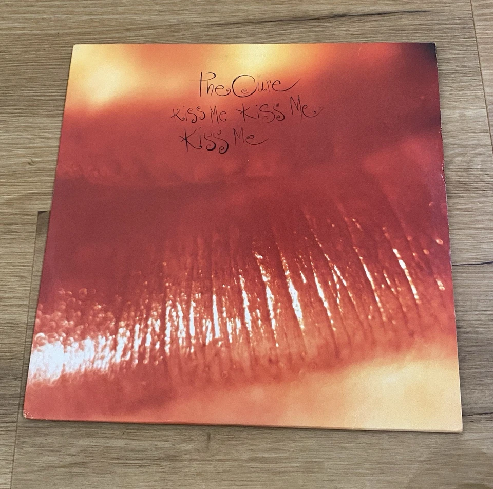 RARE Gothic Dark Wave 2xLP Record THE CURE Kiss Me Kiss Me Kiss Me ELEKTRA VG+* Foto 1 de 4