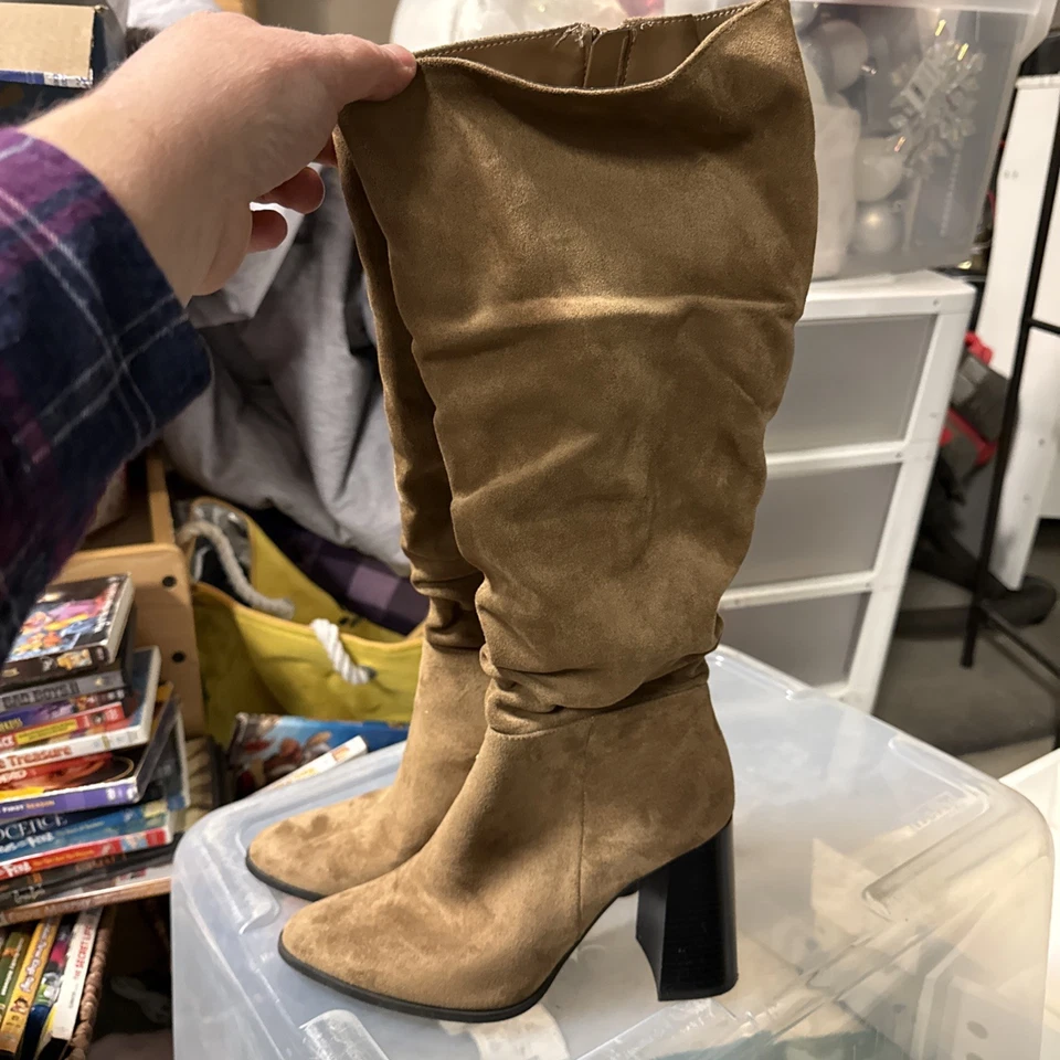 Forever 21 Botas para Mujer Sobre la Rodilla Imitación Gamuza Tacón Bloque Marrón NUEVAS ~ Talla 8 Foto 1 de 4