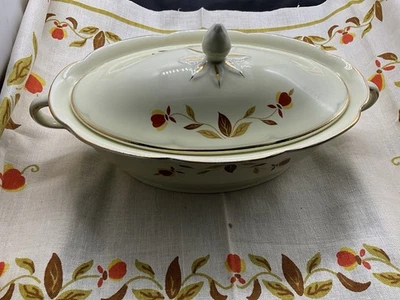 Hall Autumn Leaf Ruffled Oval Covered Vegetable Serving Bowl - Excellent - Image 1 of 4