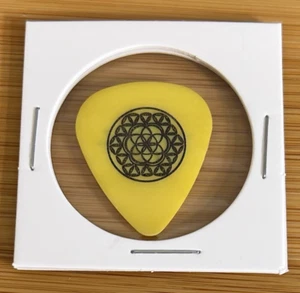 Jewel Signature Tour Guitar Pick - Yellow/Black - Picture 1 of 2
