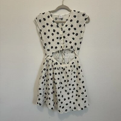 ZARA Girls White Floral Cut Out Dress Size 13-14 EUC - Image 1 of 4