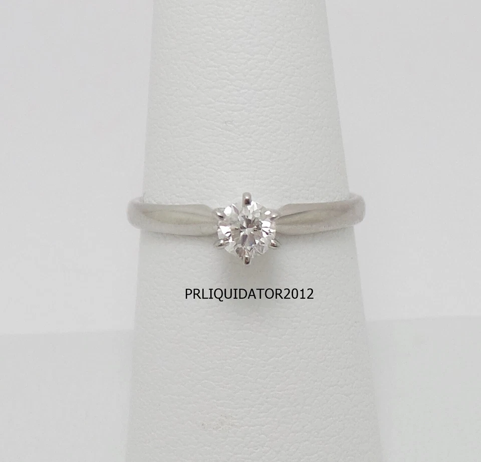 Anel de casamento de noivado de ouro branco 14K com solitário de diamante redondo natural 1/3 CT - Imagem 1 de 1