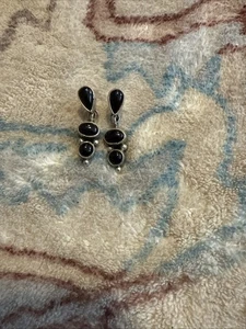 Geneva Apachito Navajo Sterling Silber & Onyx Ohrringe Post Back signiert - Bild 1 von 4