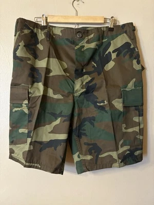 Pantalones Cortos Rothco Woodland Camuflados BDU Rip Stop Botón Mosca Carga Para Hombre L 35”-39” Foto 1 de 4