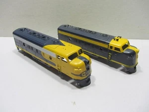 HO Scale Santa Fe F7A Shells (2) - Picture 1 of 6