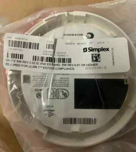 BRAND NEW Simplex 4098-9714 Smoke Detector Head FREE SHIPPING - Picture 1 of 3