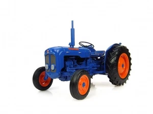 UNIVERSAL HOBBIES, FORDSON DEXTA.(1960-1962).Scala:1/16, 1/16,  UH2898 - Foto 1 di 3