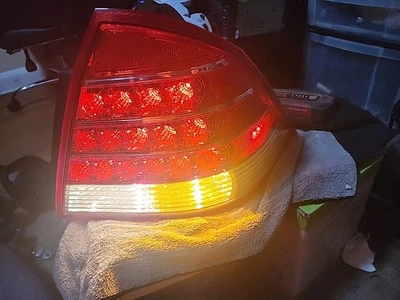 ✅ 05 06 07 Mercury Montego Esquina Exterior Luz Trasera Lámpara Derecho PASAJERO Lado OEM Foto 1 de 4