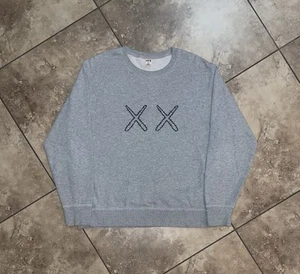 KAWS x Uniqlo x Sesame Street XX Sweatshirt Gray FW18 Size XL - Picture 1 of 9