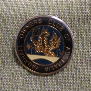 #D290. VAUXHALL OWNERS CLUB OF AUSTRALIA LAPEL BADGE - Picture 1 of 2