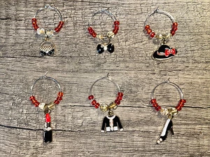 Nuevo conjunto de 6 marcadores de copa de vino hechos a mano, tema ""Girl's Night Out - Imagen 1 de 7