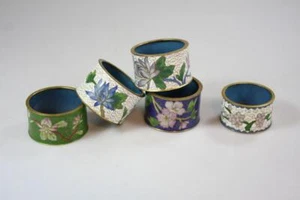 VINTAGE CHINESE GROUP OF 6 CLOISONNE LIDDED NAPKIN RINGS MID CENTURY - Picture 1 of 4